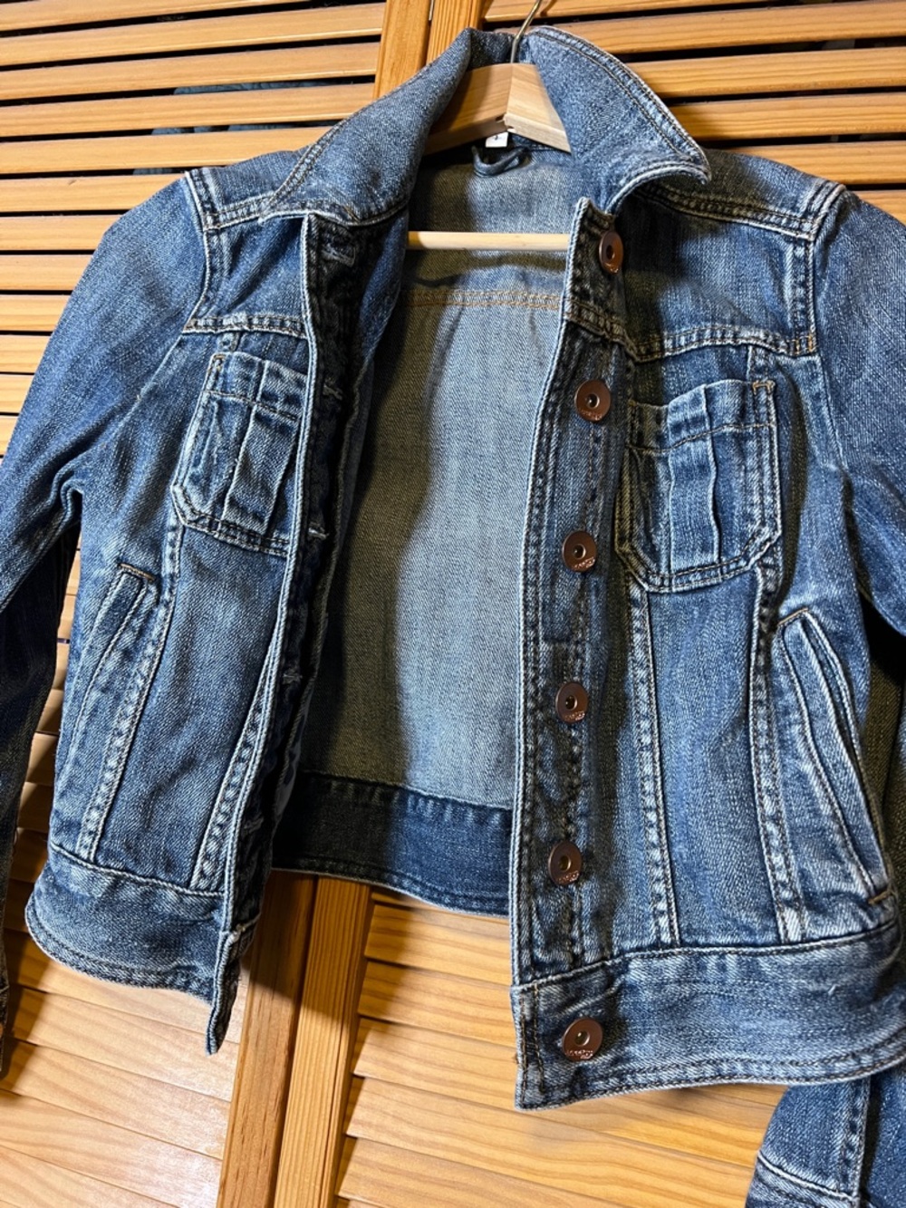 Express Distressed Cropped Jean Jacket, size S - Picture 4 of 16